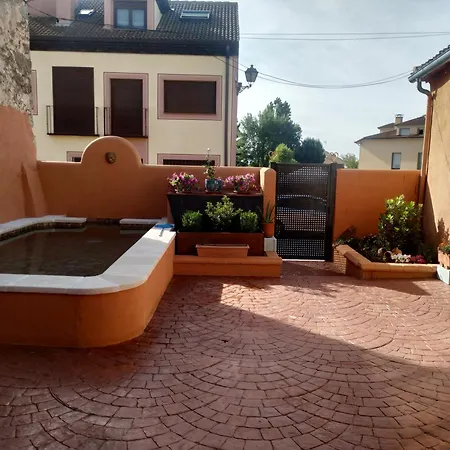 El Horno De La Aldegueela Сasa de vacaciones Torrecaballeros