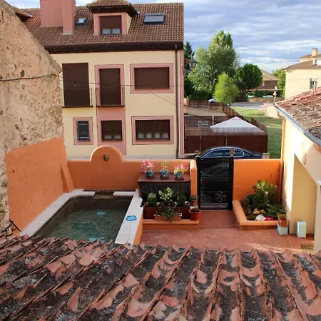 El Horno De La Aldegueela Torrecaballeros